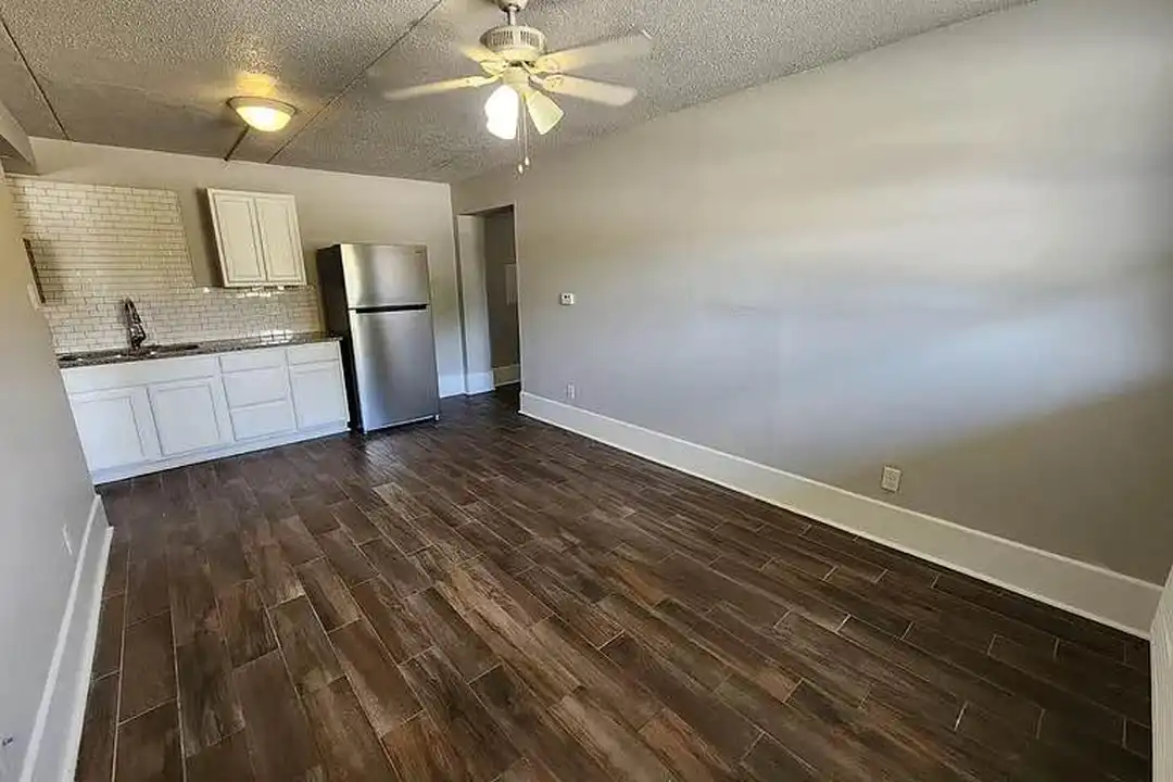 9700 Baseline Rd unit 8 – photo 1
