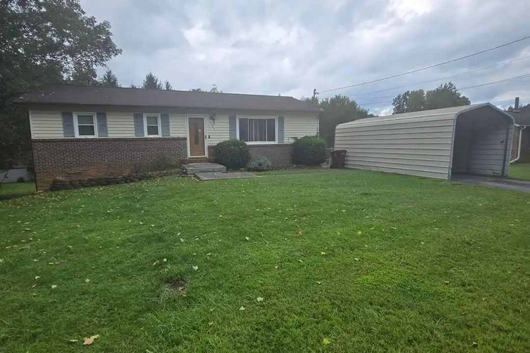 1301 Cobblestone Ct - View 2