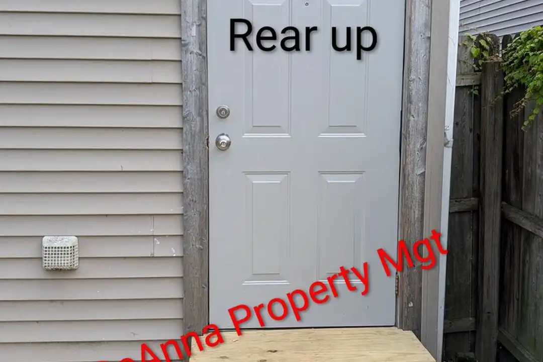 3436 Storer Ave unit Up – photo 1