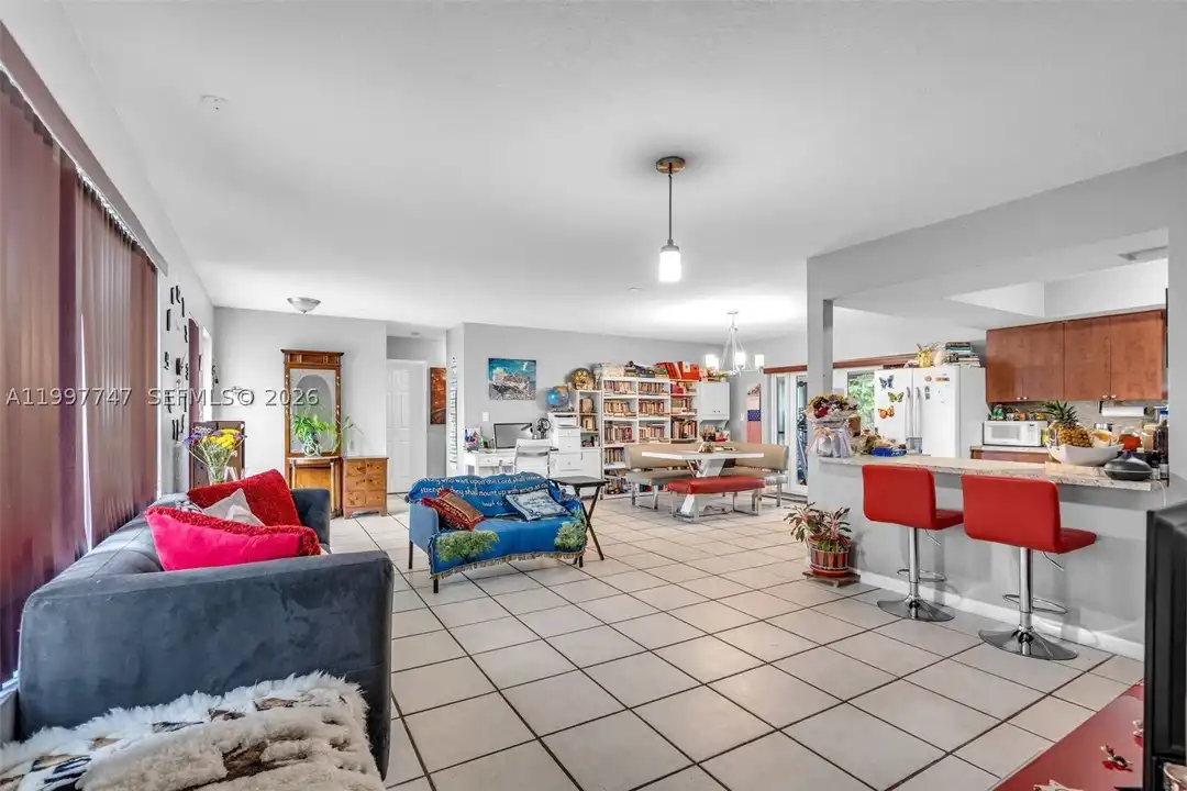 House in Miami - View 5