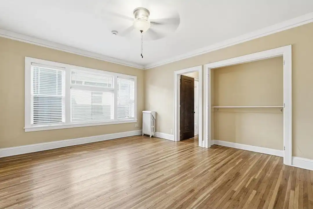 2545 Garfield Ave #24 – pohled 3