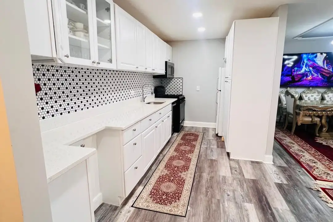 2301 Greenery Ln unit 202 – photo 1