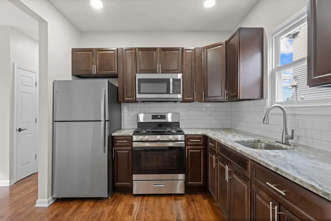 178 Union Ave unit 2L - View 2