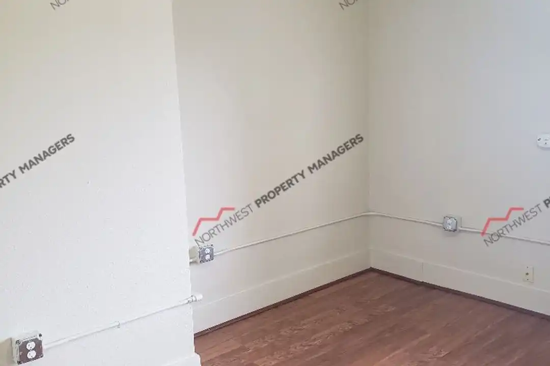 914 N Tower Ave unit 12 - View 5