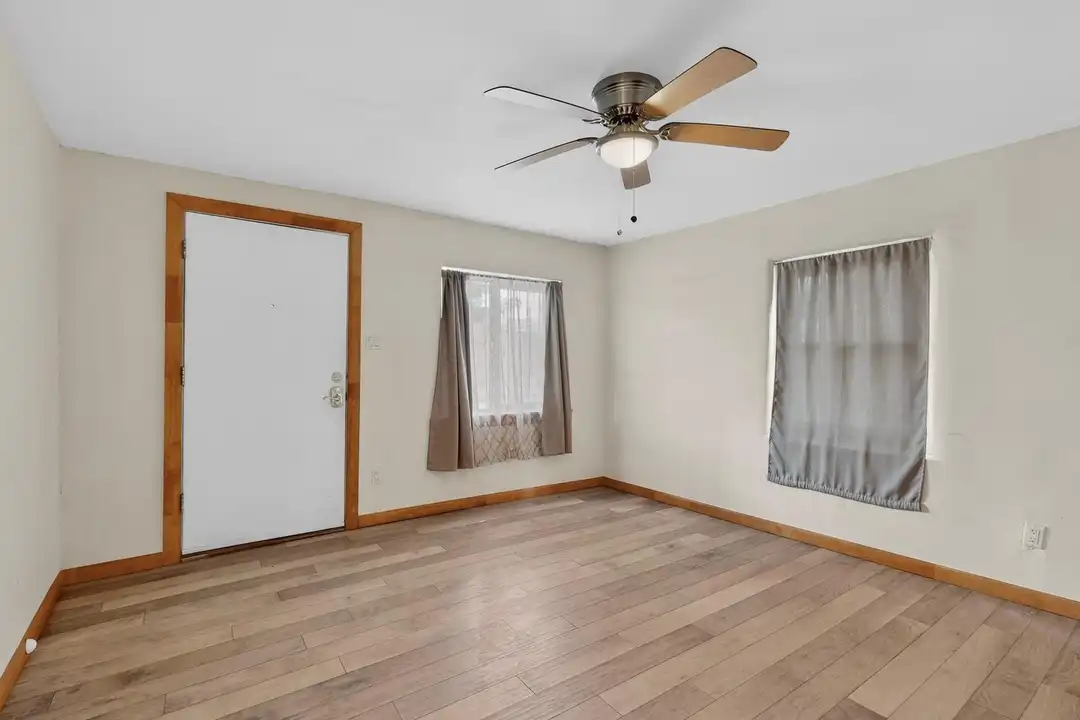 515 Marble Ave - View 4