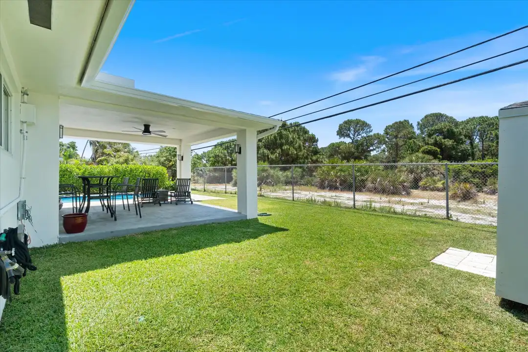 108 SE 31st Ave - View 6