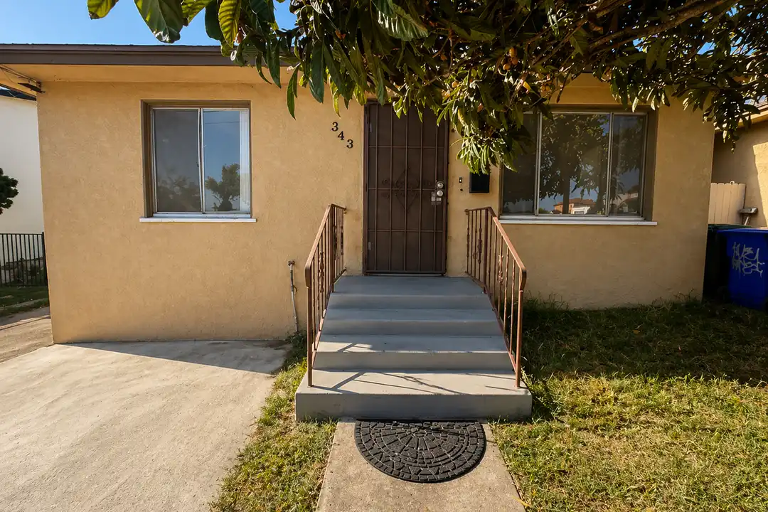 343 E 1st St unit 343 E 1st St – photo 1