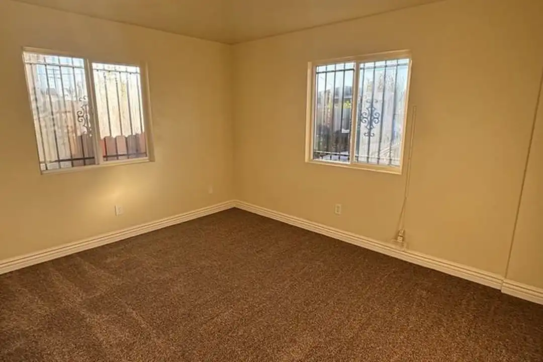 632 E 113th St - View 5