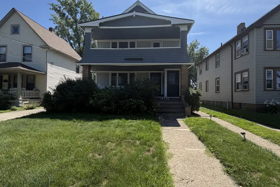14300 Darwin Ave – photo 1