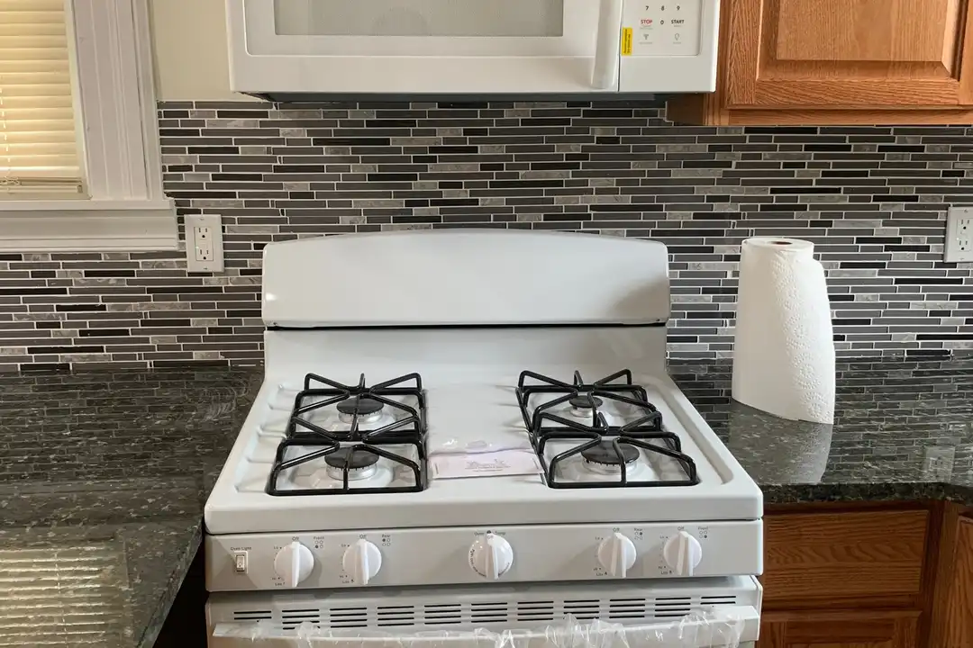 156 Beach St unit Floor 2 - View 5