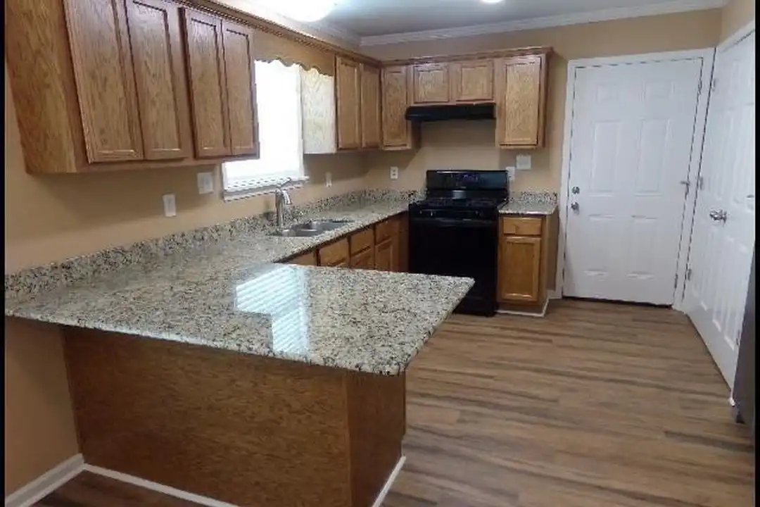 6455 Lilac Dr - View 6