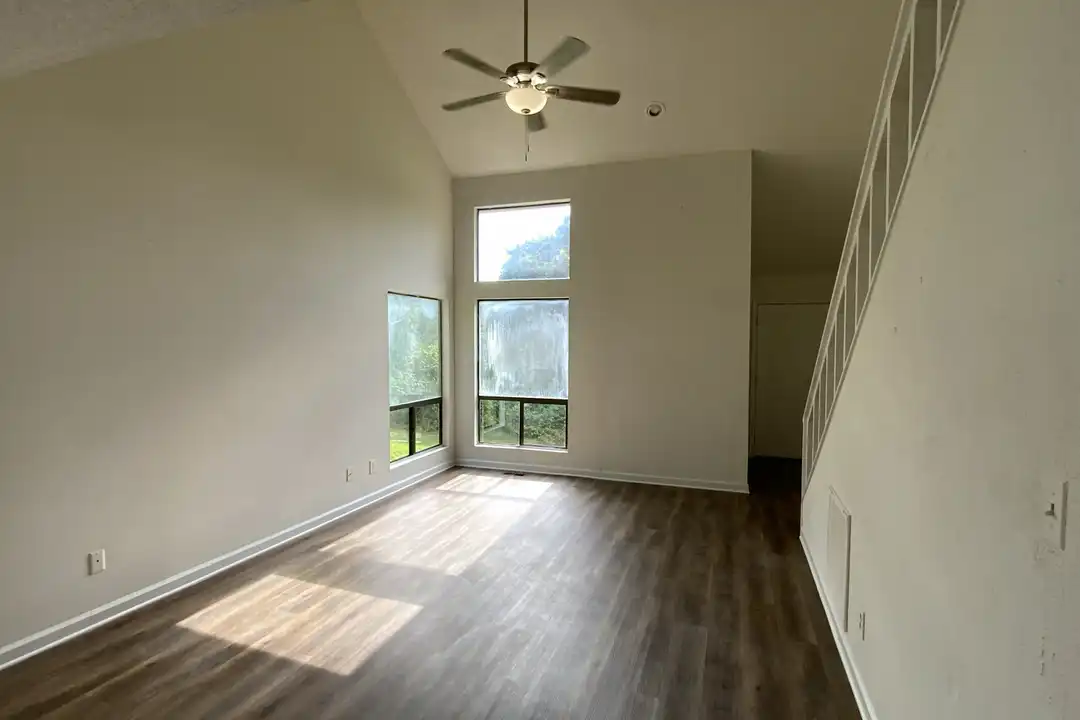3977 Darryl Ln - View 5
