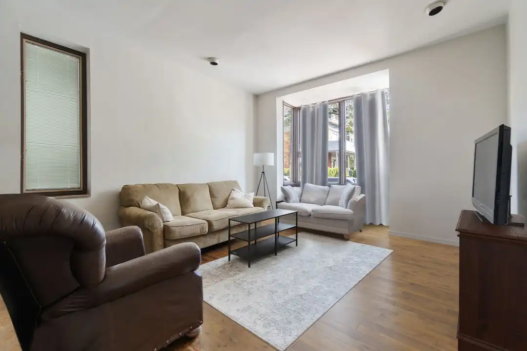 5735 Walnut St unit House – photo 1