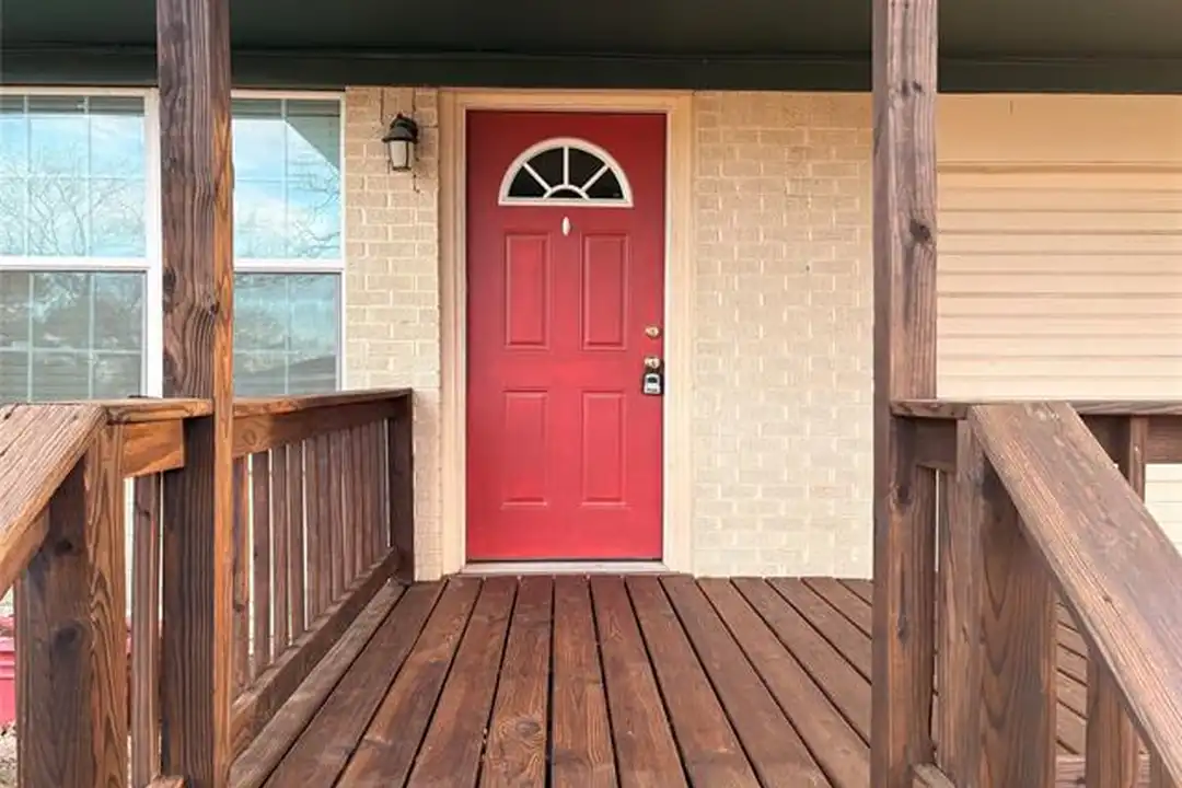 2104 2nd Ave - View 2