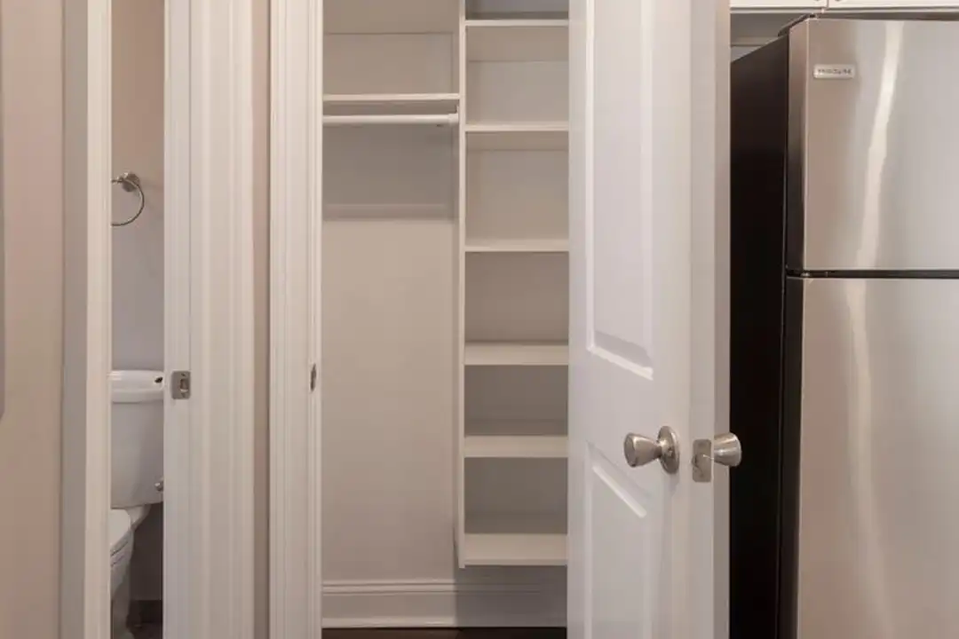 Apartment in Hackensack - View 5