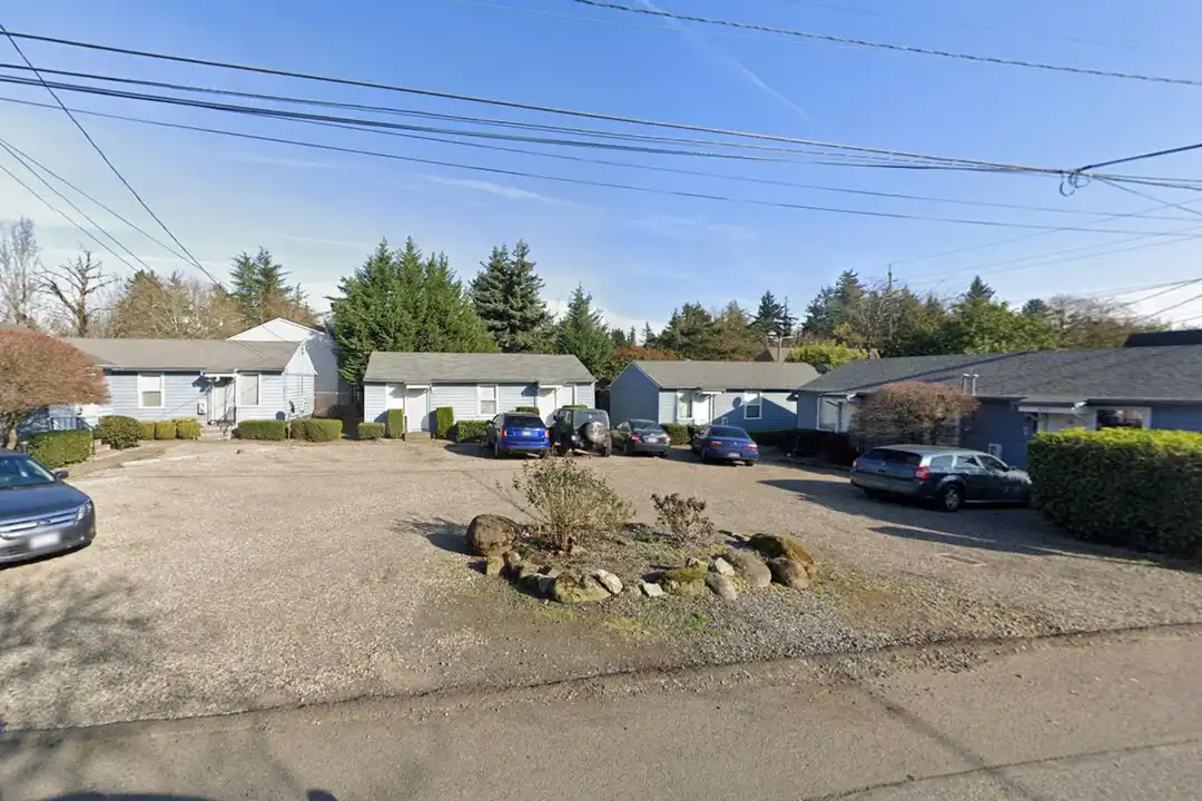 412 SE 133rd Ave unit 412 – photo 1