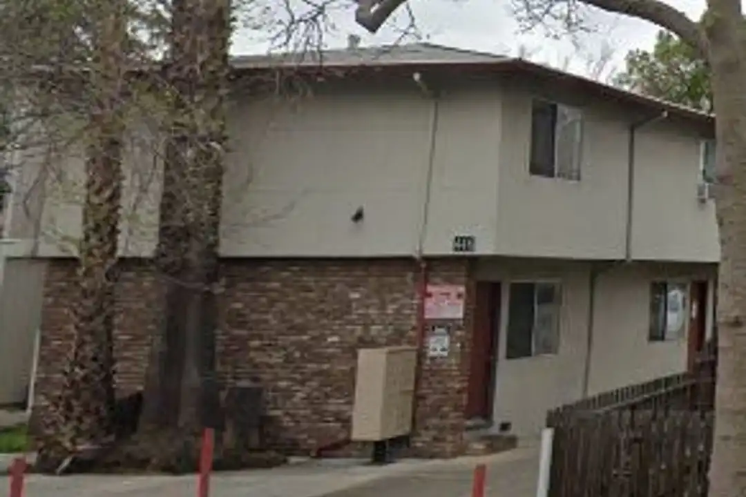 446 S 11th St unit 7 – photo 1
