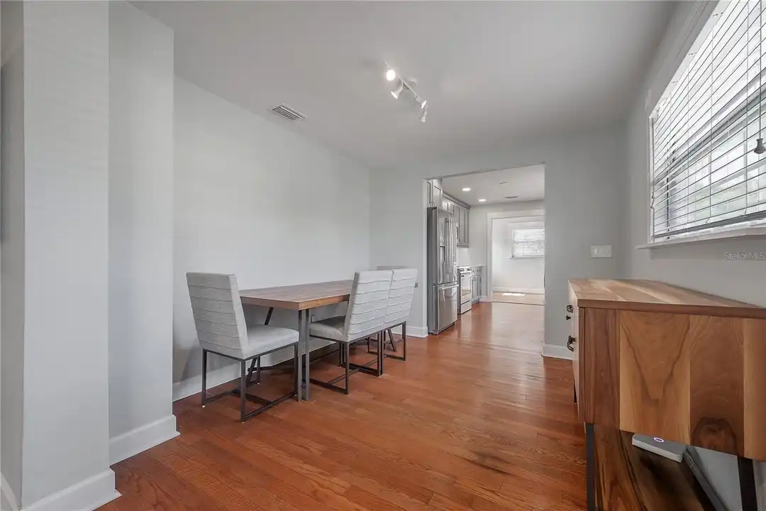 2714 W Fig St – pohled 6