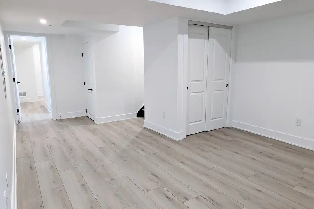 3015 W Oxford St unit 1 - View 5