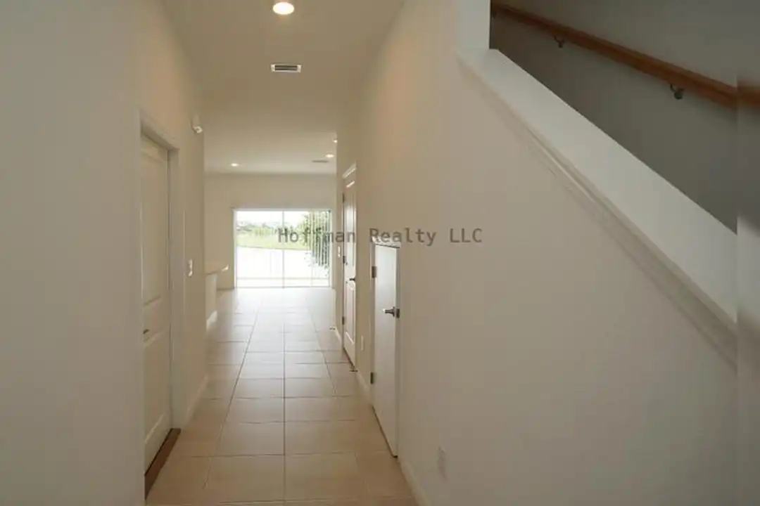 2407 Paravane Wy - View 3