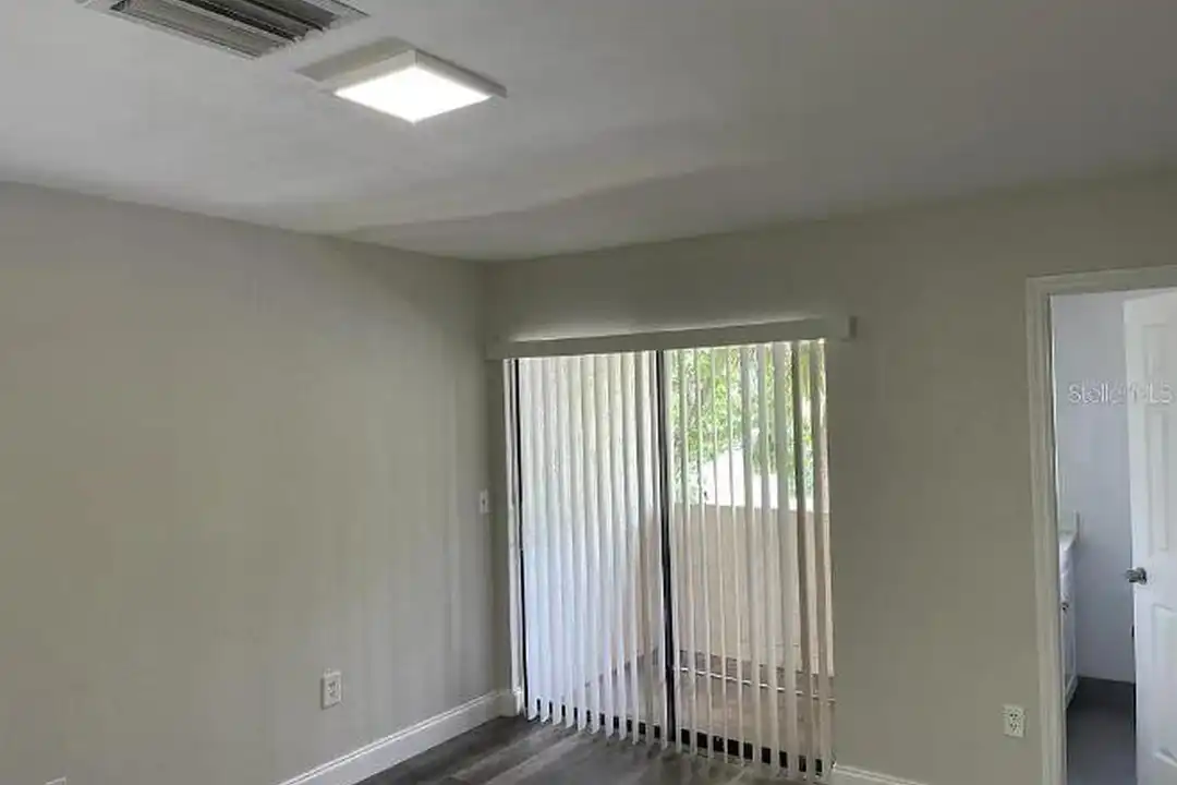 10260 Turkey Lake Rd – další