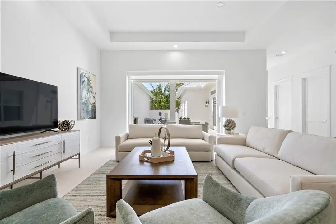 20 Strand Dr - View 2