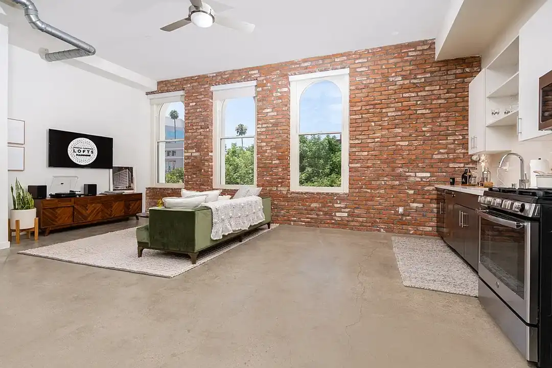 Imperial Hardware Lofts – photo 1