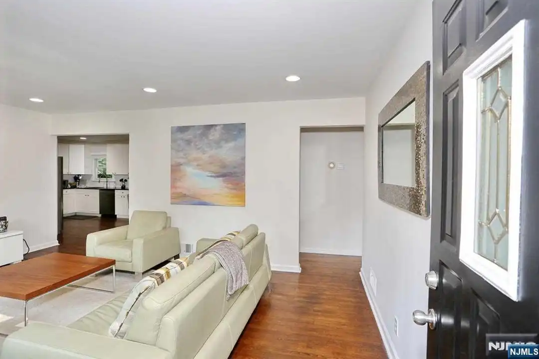 House in Cresskill - More