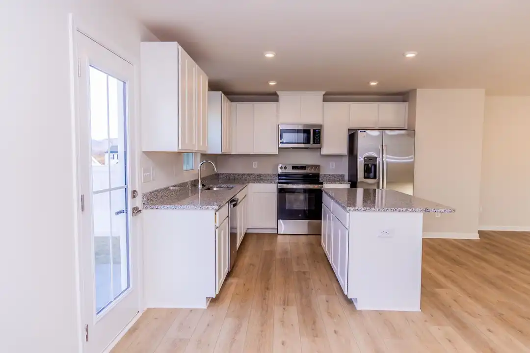 327 White Birch Rd - View 5