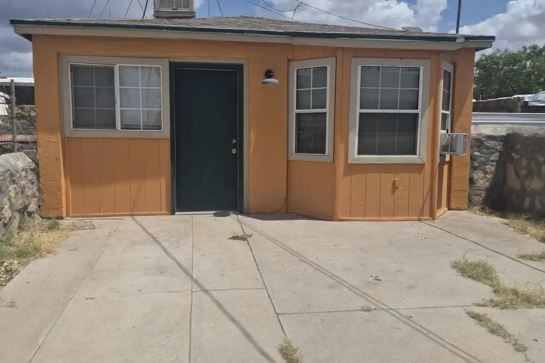 3915 Mobile Ave #3 – photo 1