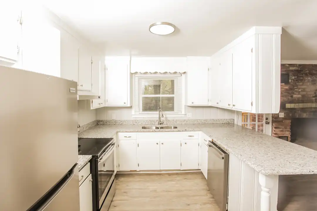 448 Pitney Rd - View 6