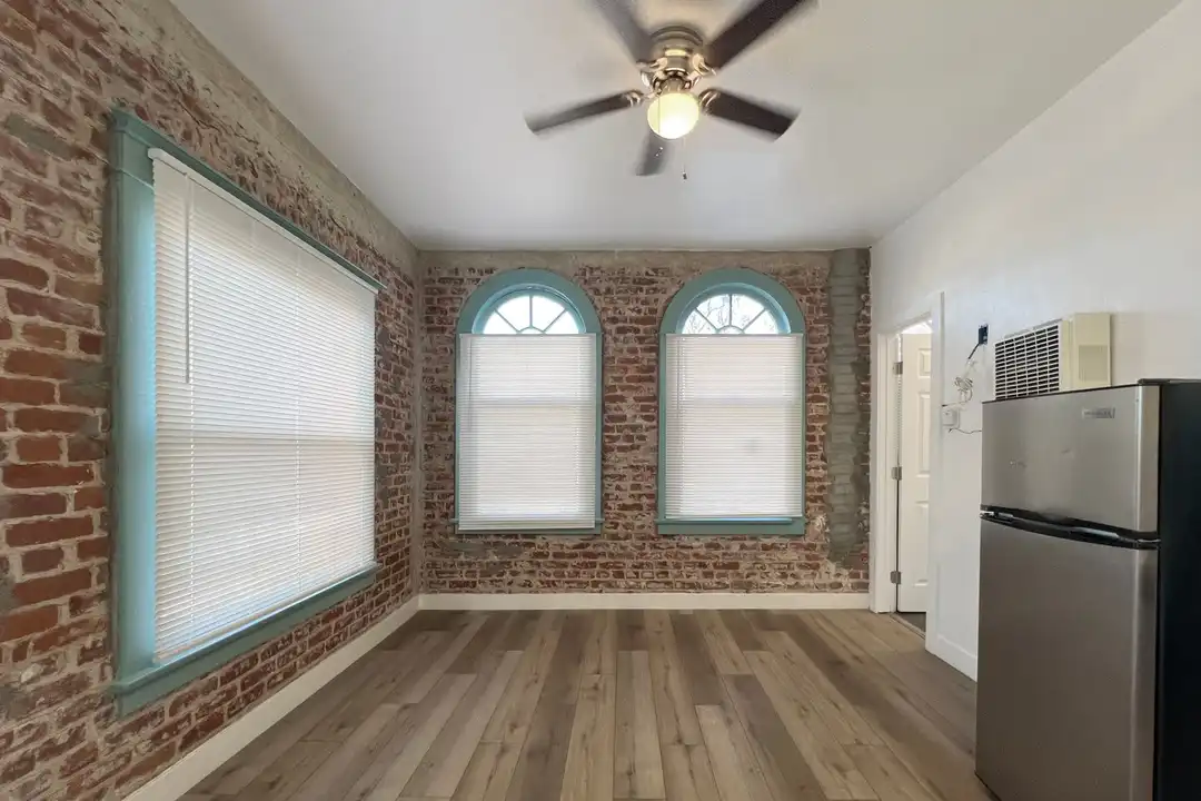 415 Olive Ave unit 5 - View 4
