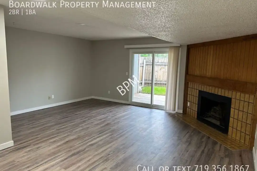 1010 Holli Springs Ln unit A - View 6