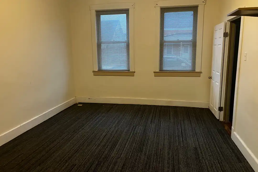 103 N Depot St