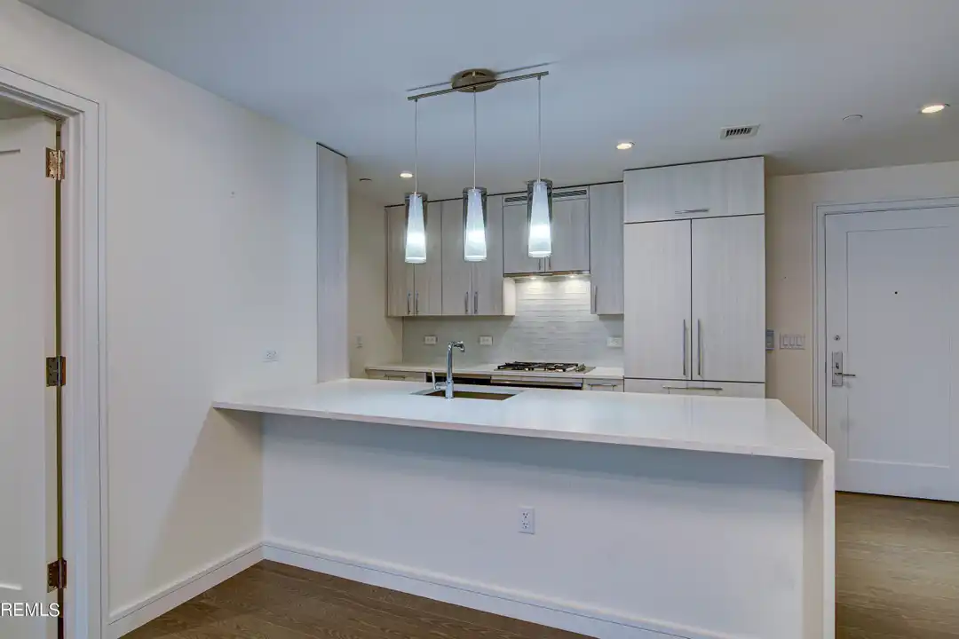15 Morris Ave #507 - View 2