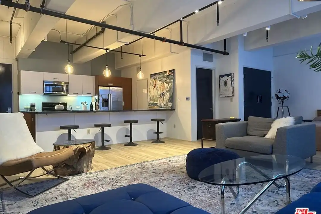 746 S Los Angeles St #603 - More