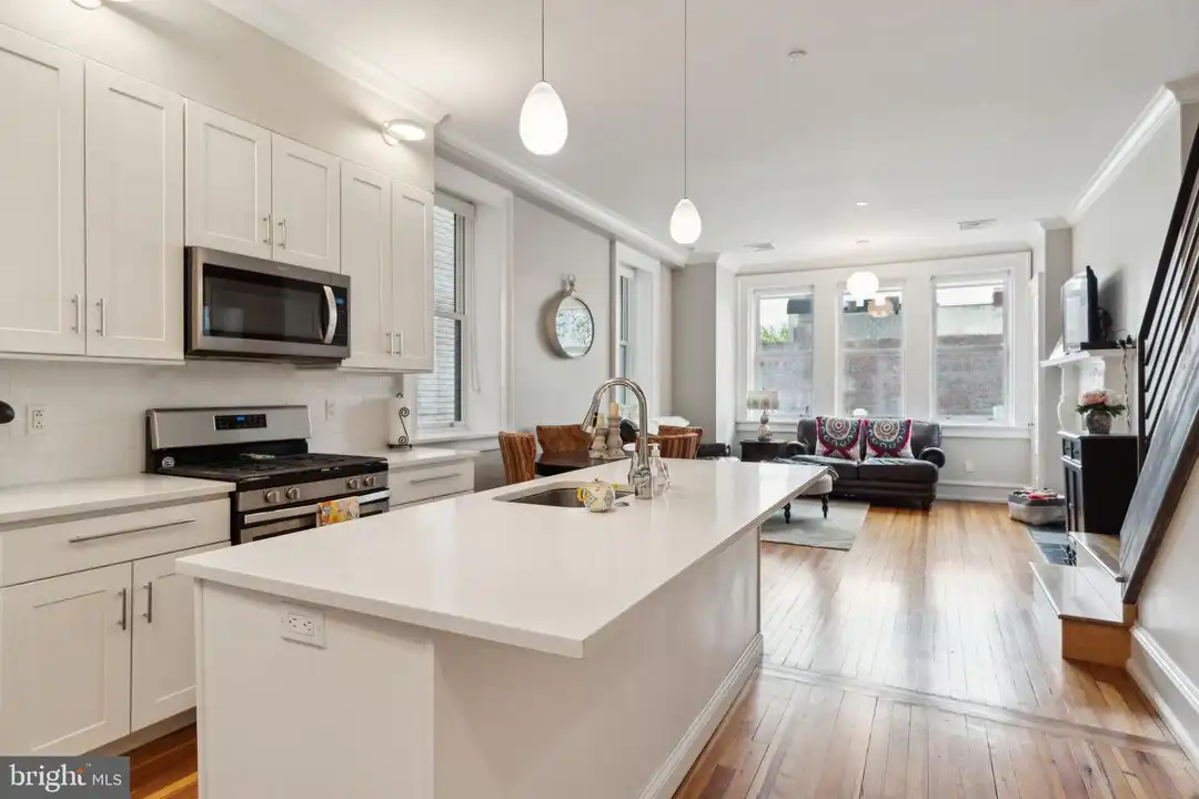 Apartment in Philadelphia - View 4