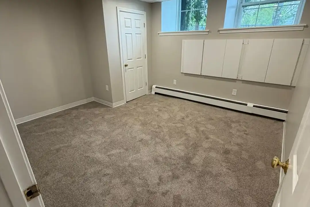 2 Pleasant St unit 9 - More