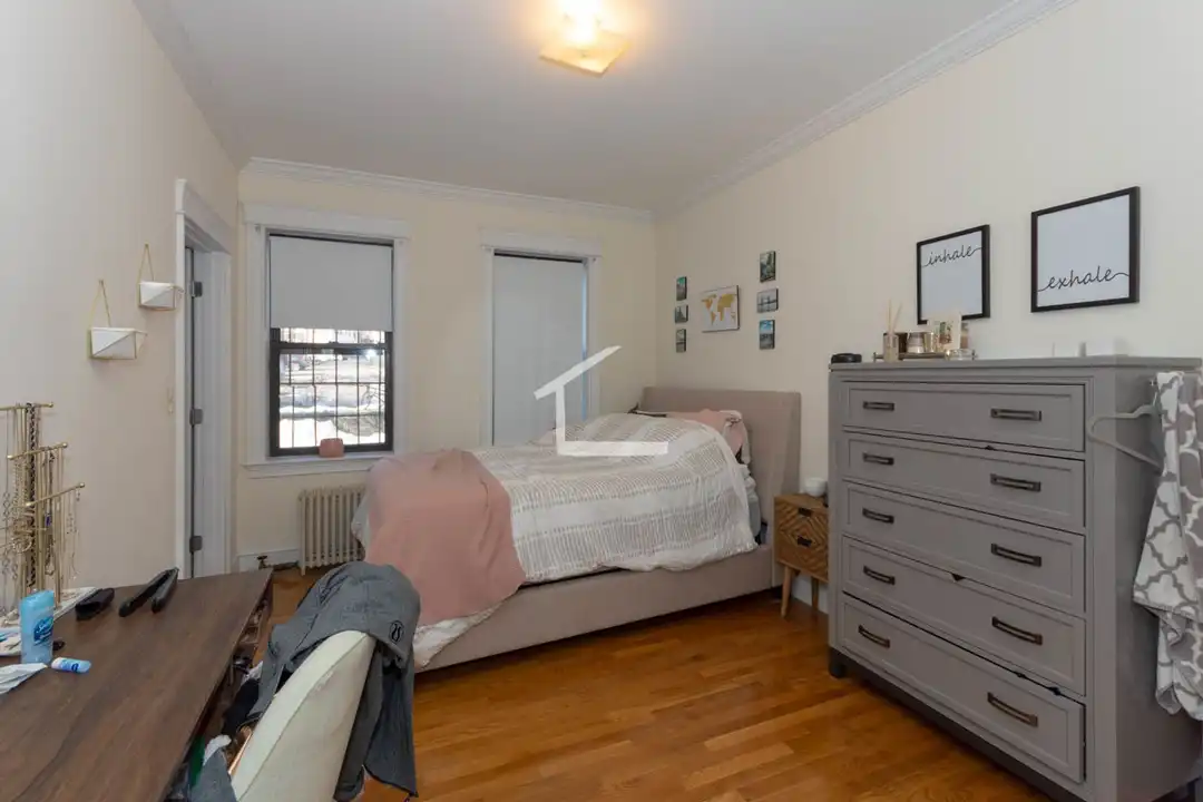 35 Glenville Ave - View 3