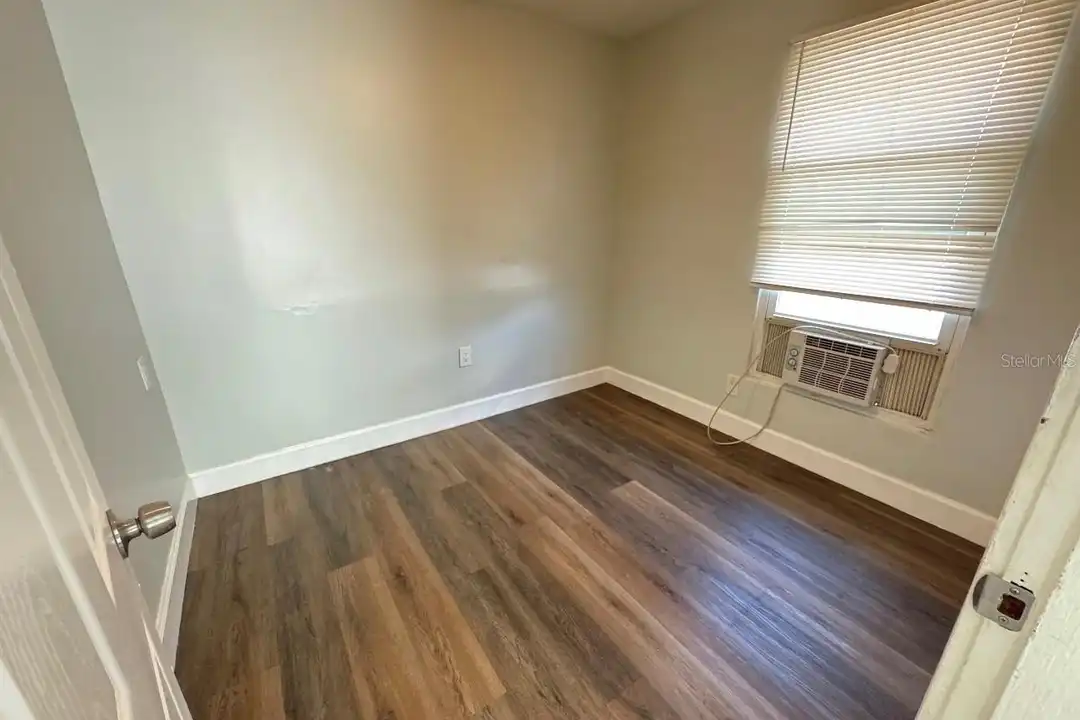 3901 6th St S #4 - View 6