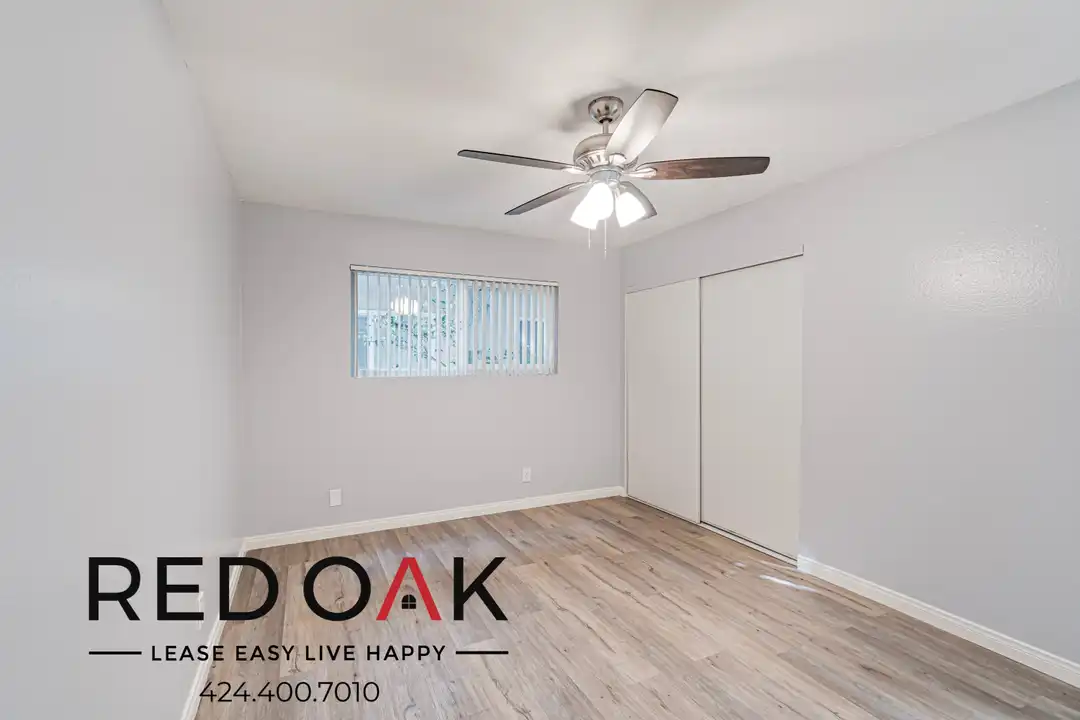 9210 Somerset Blvd - View 4