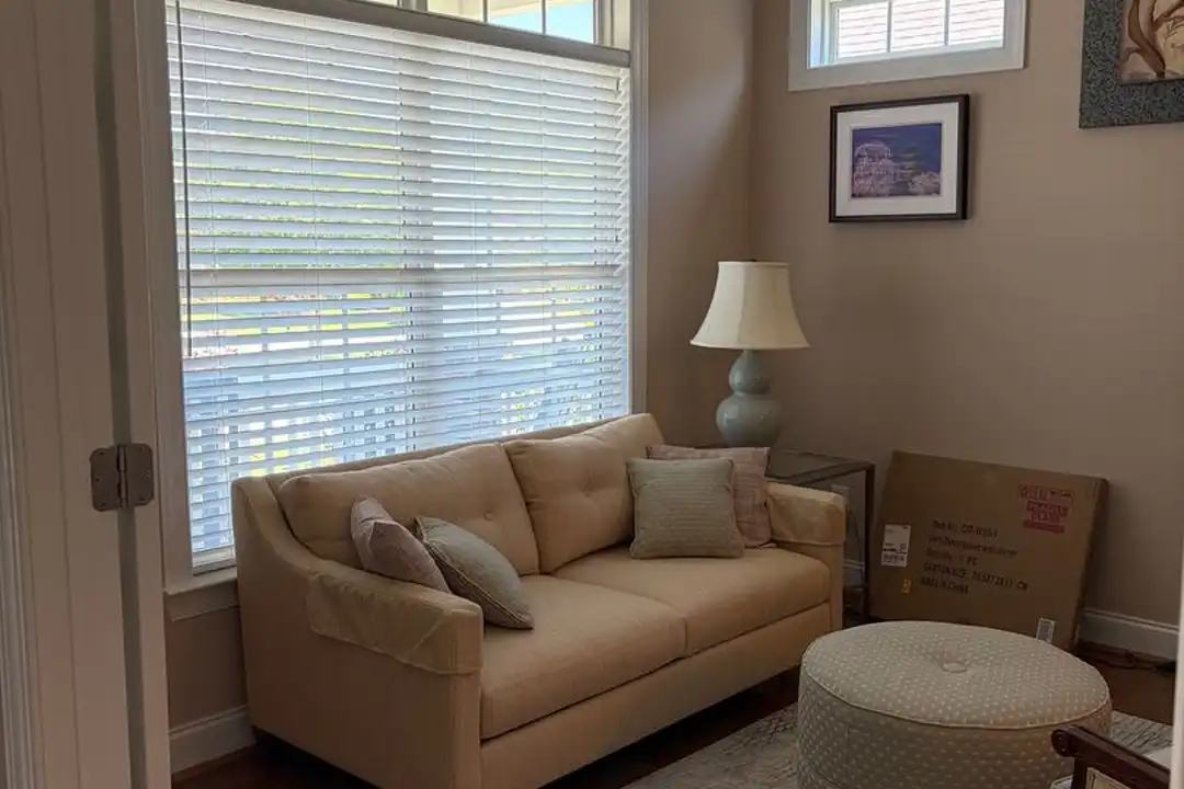 125 Gramercy Ct - View 4