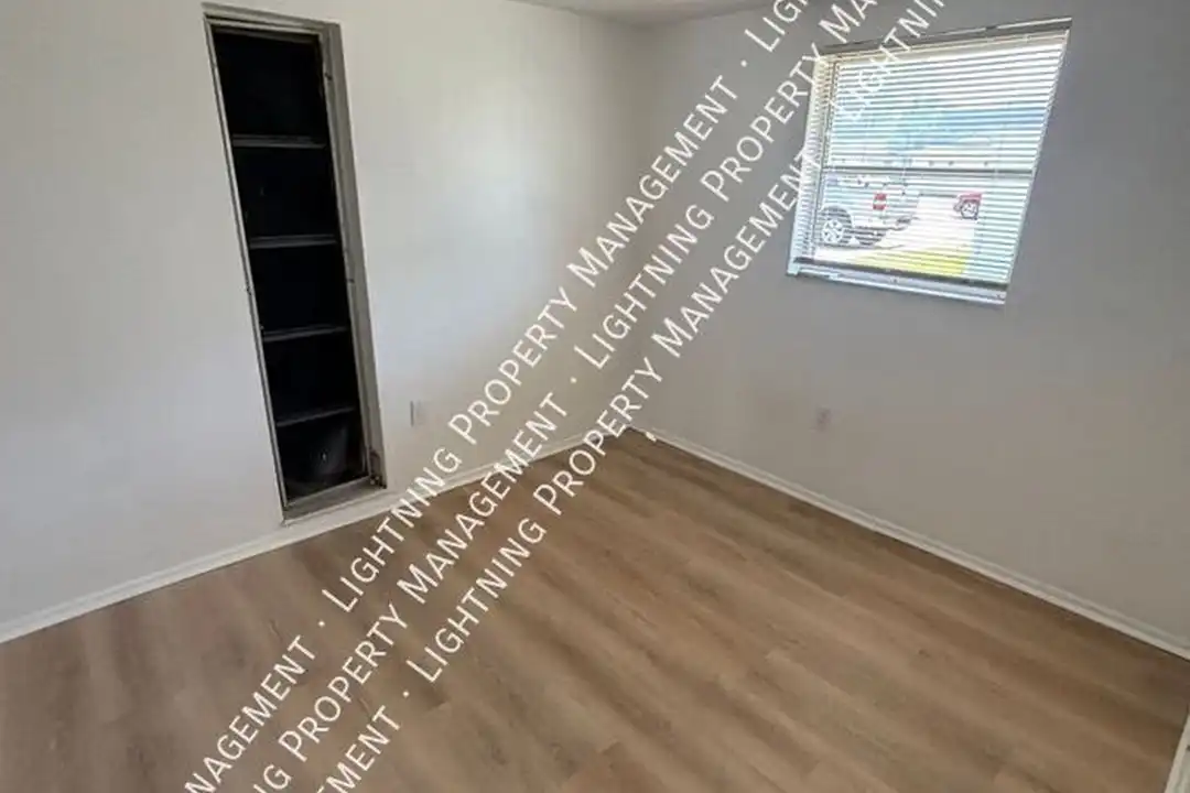 4522 Audrey Ln – photo 1