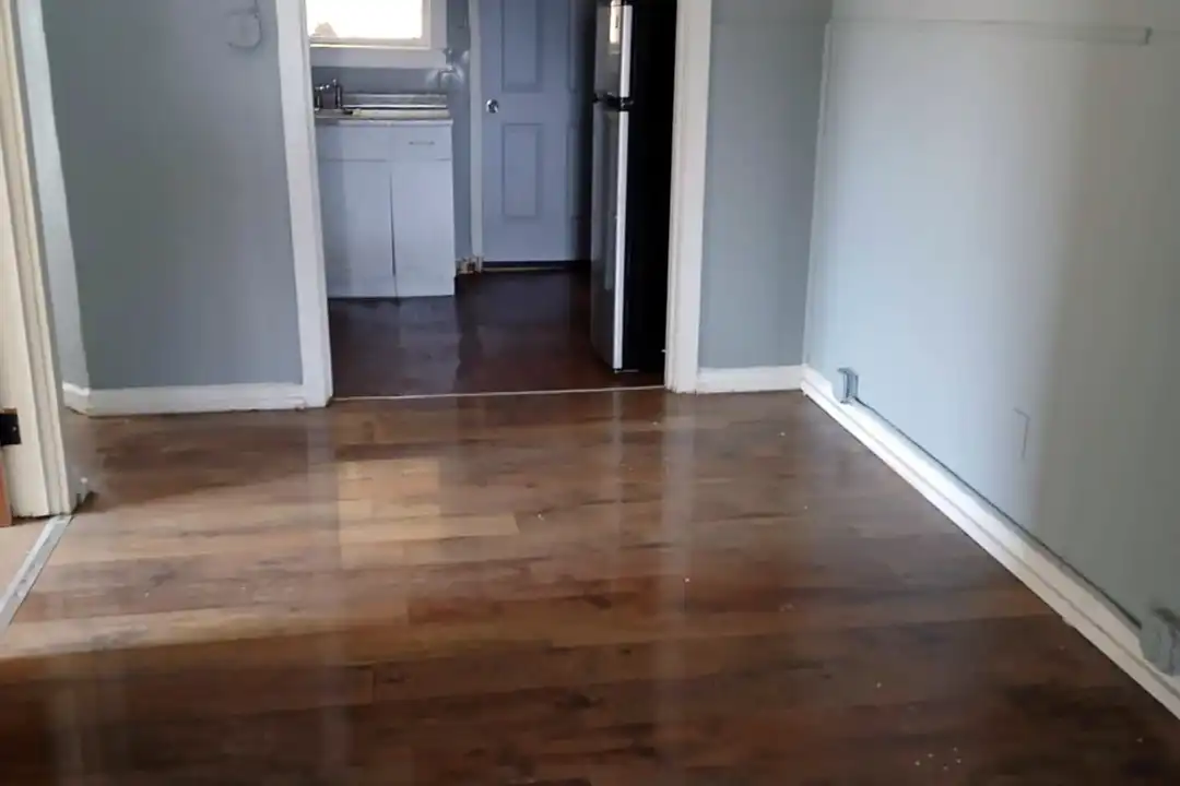 325 Apple St - View 2