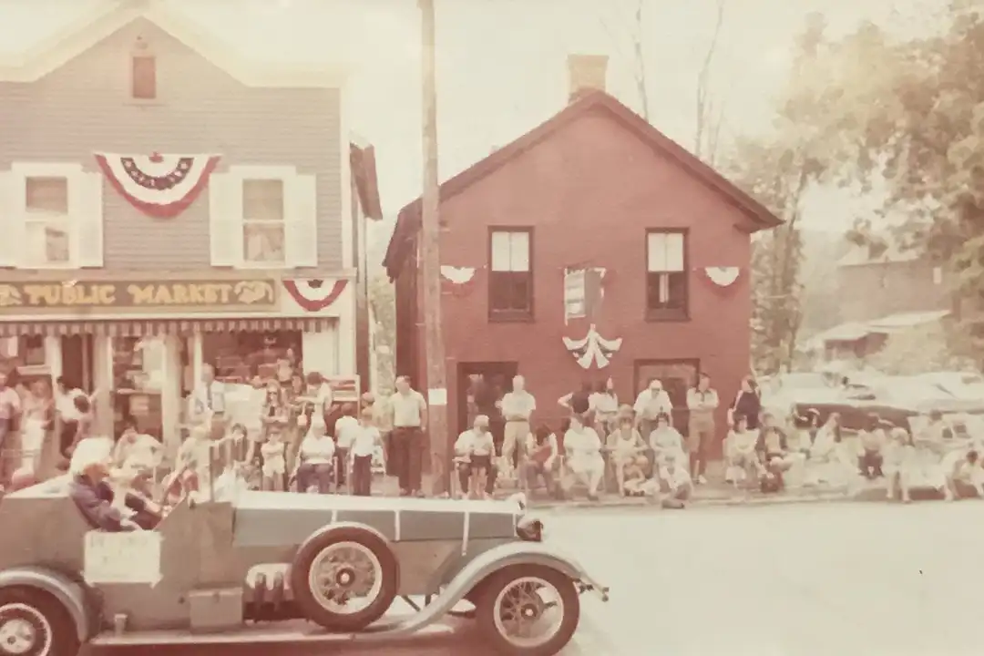 4 Main St – photo 1 of 32