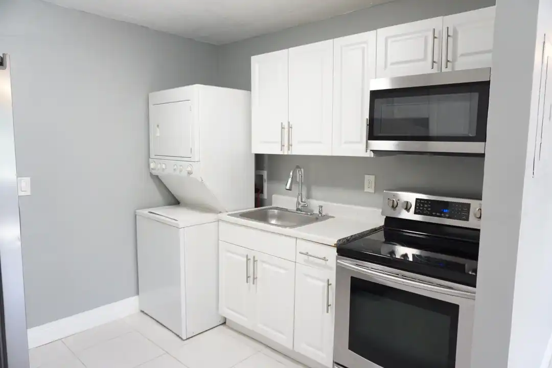 1456 W 29th St unit 1 – photo 1