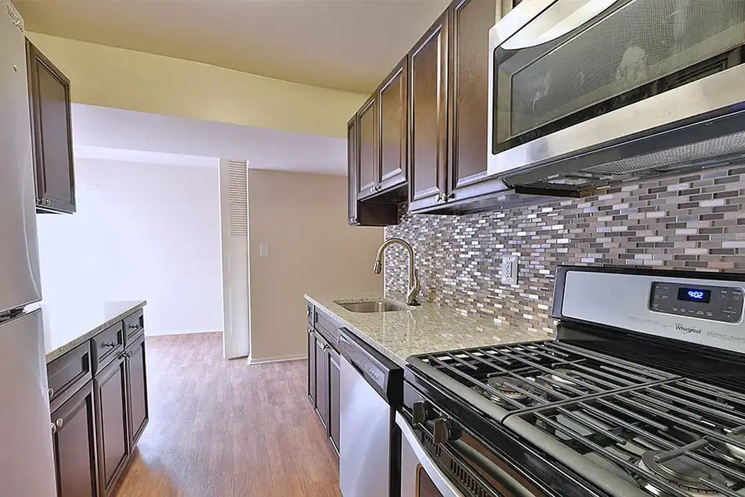 Carriage Hill Apartment Homes – photo 1 of 40