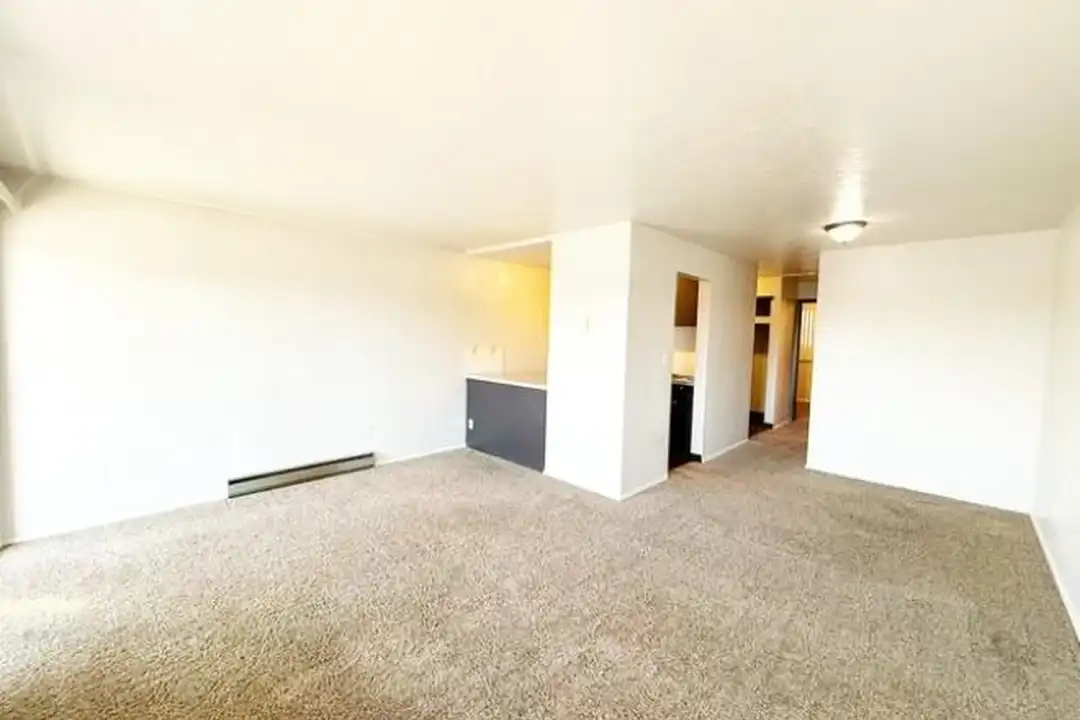 1104 Pacific Ave - More