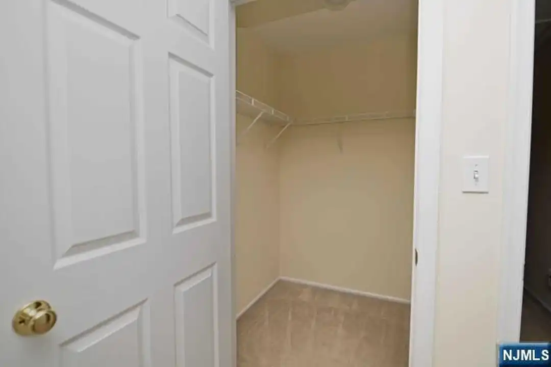 1094 Coventry Way unit 1094 - View 6