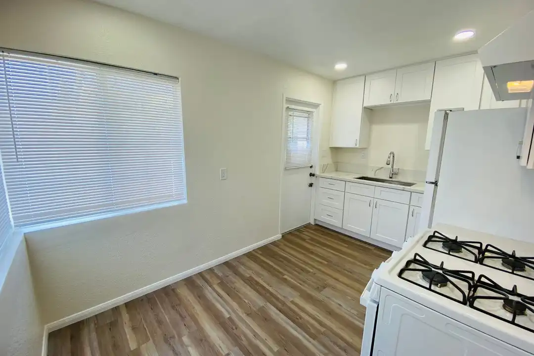 552 S Magnolia Ave unit 552 - View 6